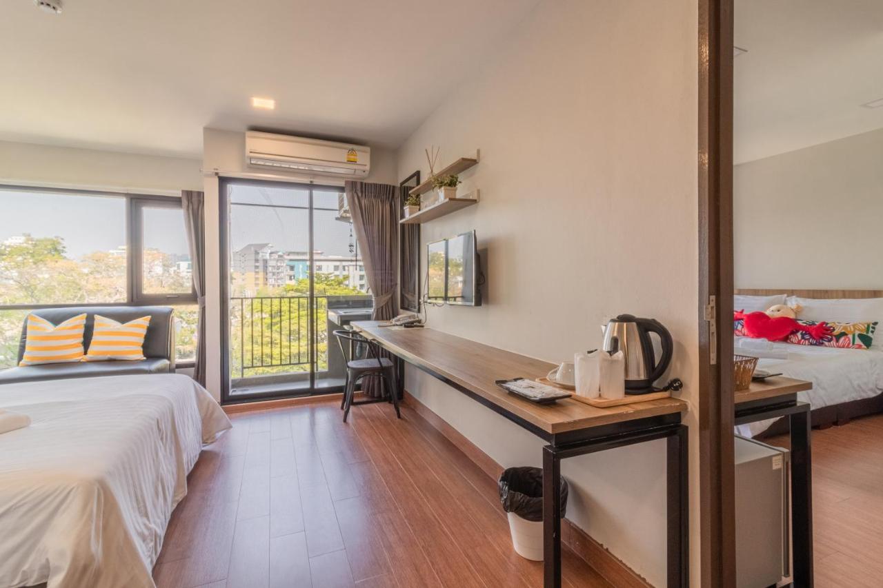 Casa Luxe Hotel And Resident Bangkok Exterior photo