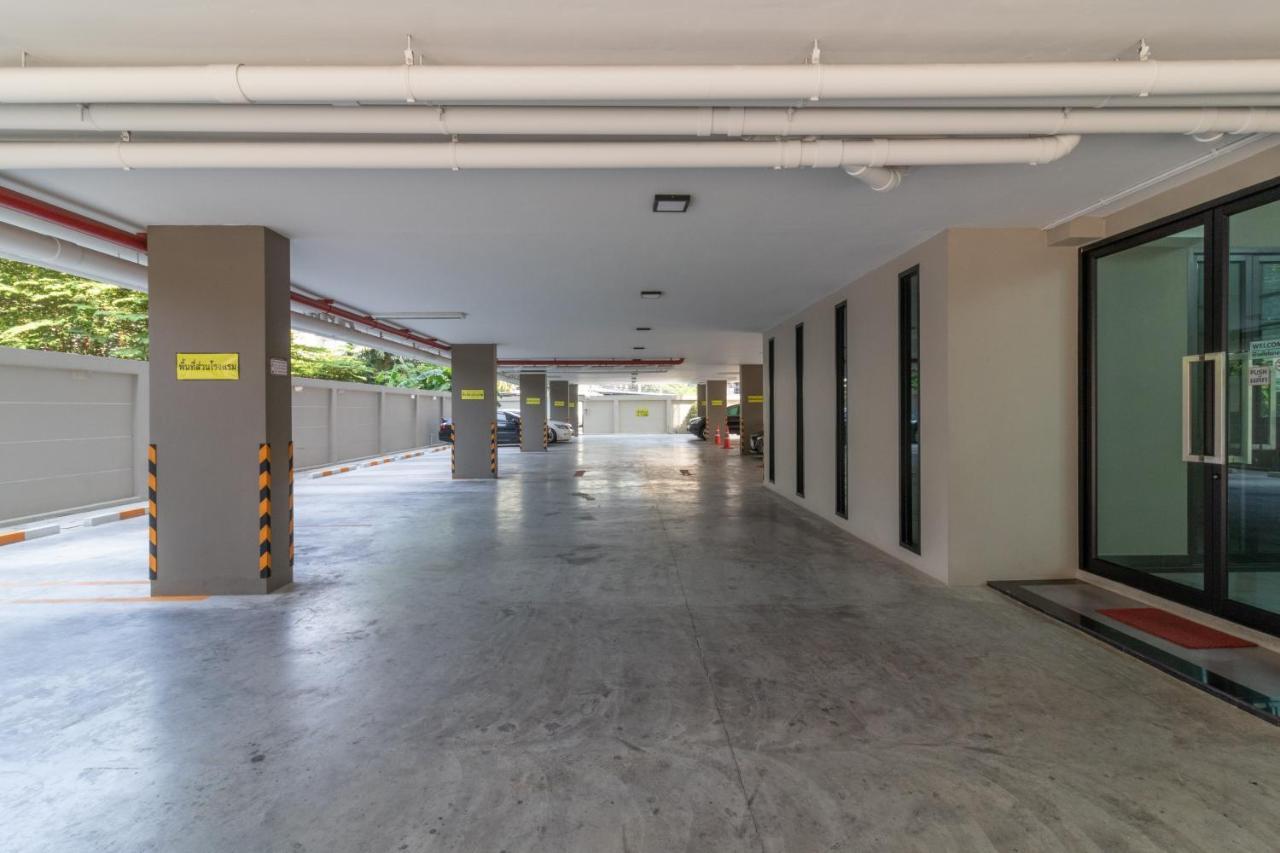 Casa Luxe Hotel And Resident Bangkok Exterior photo