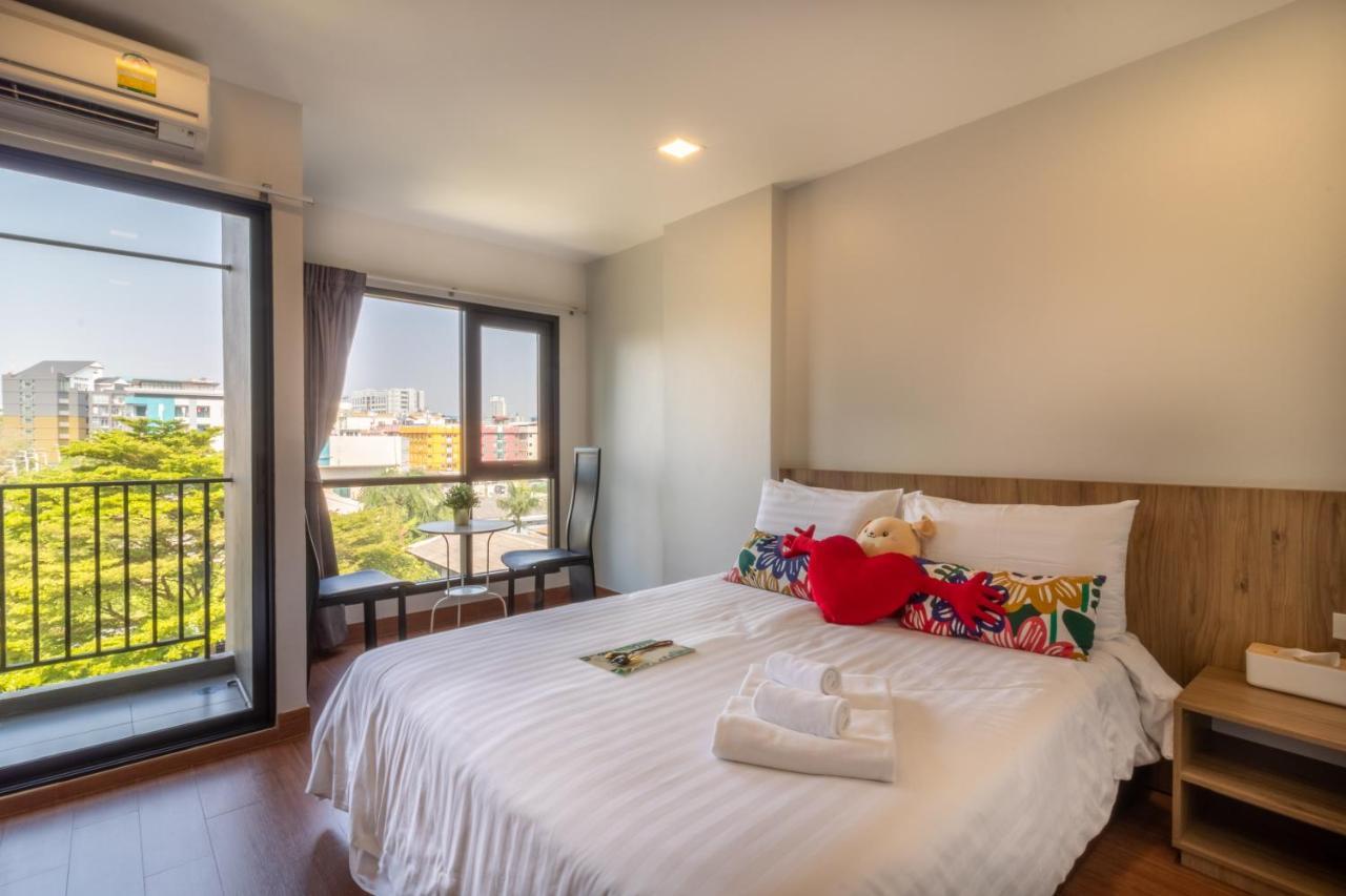 Casa Luxe Hotel And Resident Bangkok Exterior photo