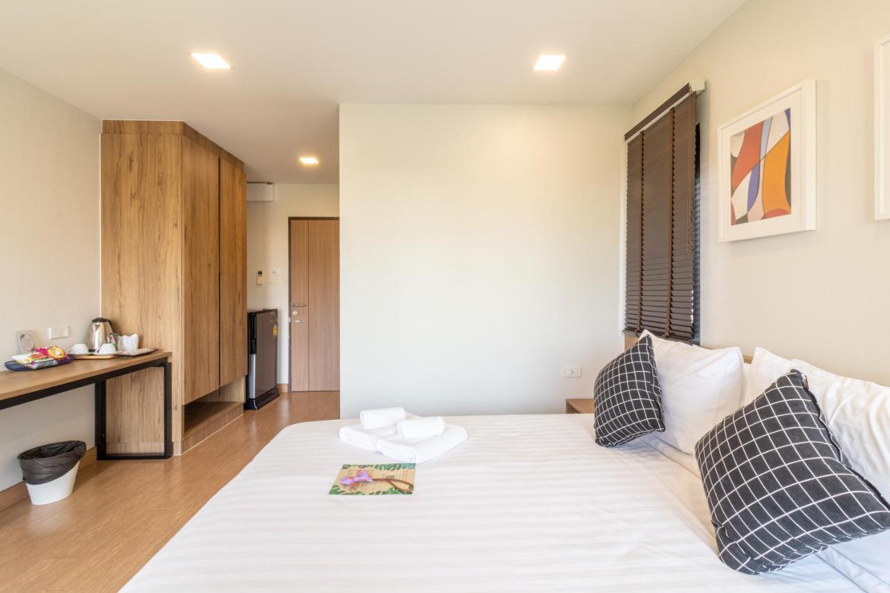 Casa Luxe Hotel And Resident Bangkok Exterior photo