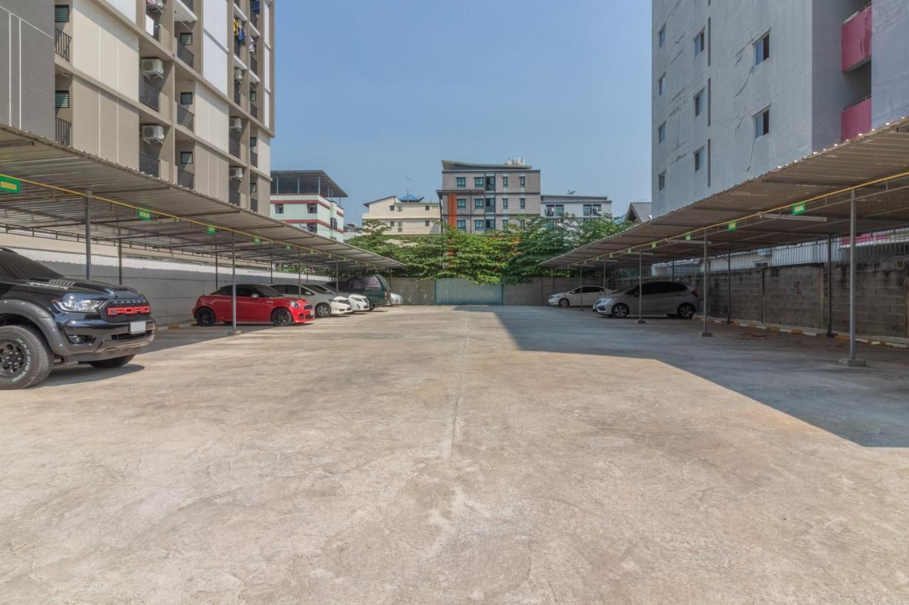 Casa Luxe Hotel And Resident Bangkok Exterior photo
