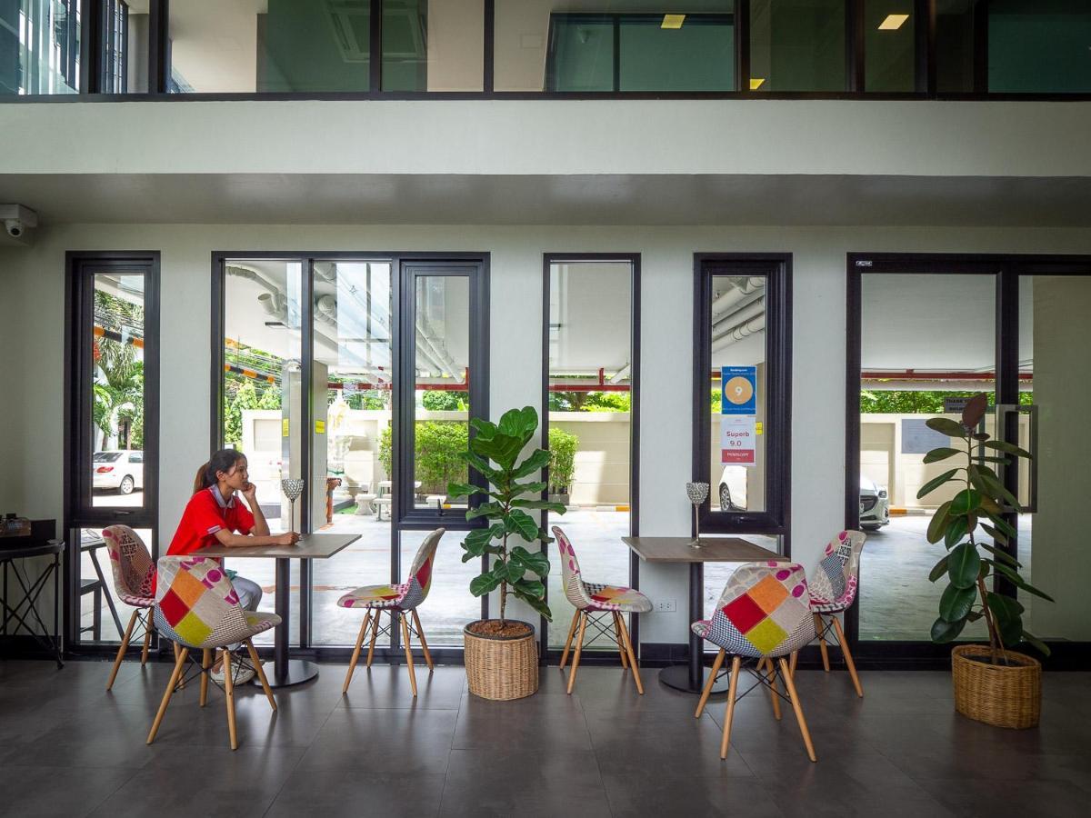 Casa Luxe Hotel And Resident Bangkok Exterior photo