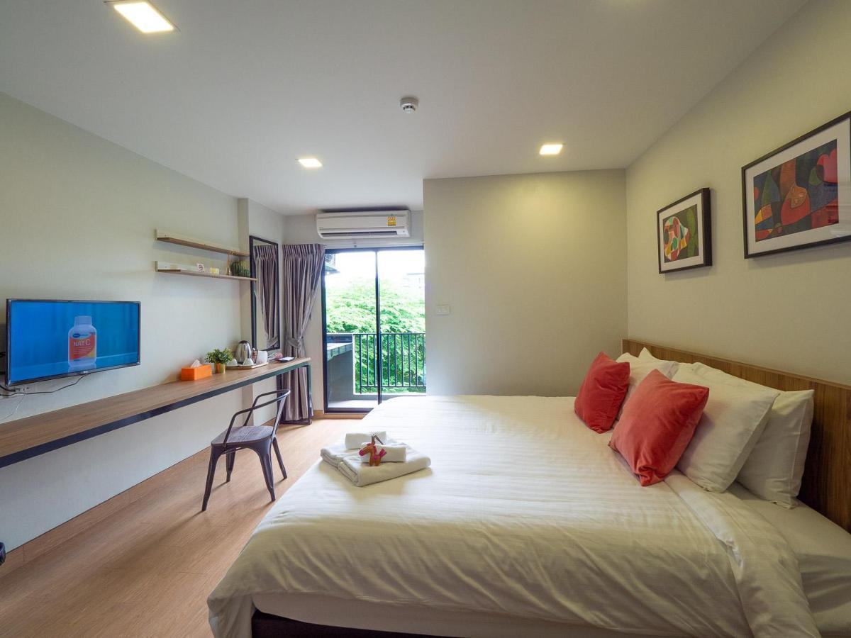 Casa Luxe Hotel And Resident Bangkok Exterior photo