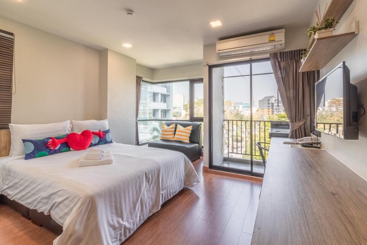 Casa Luxe Hotel And Resident Bangkok Exterior photo