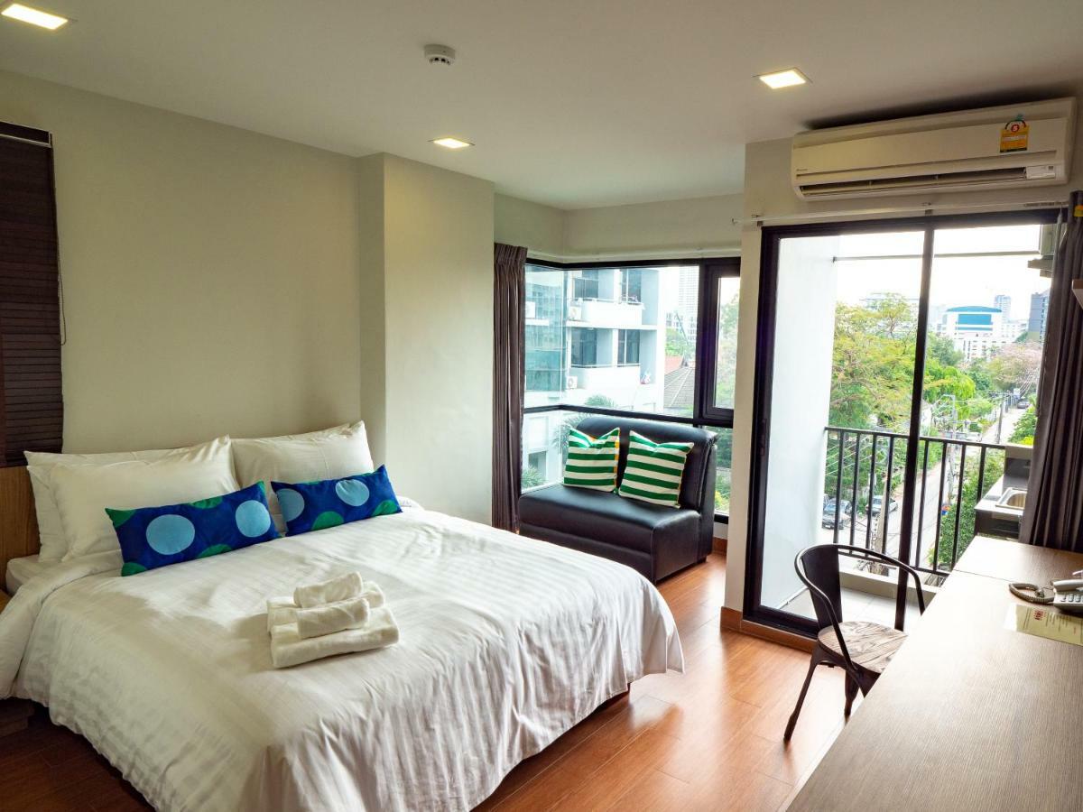 Casa Luxe Hotel And Resident Bangkok Exterior photo