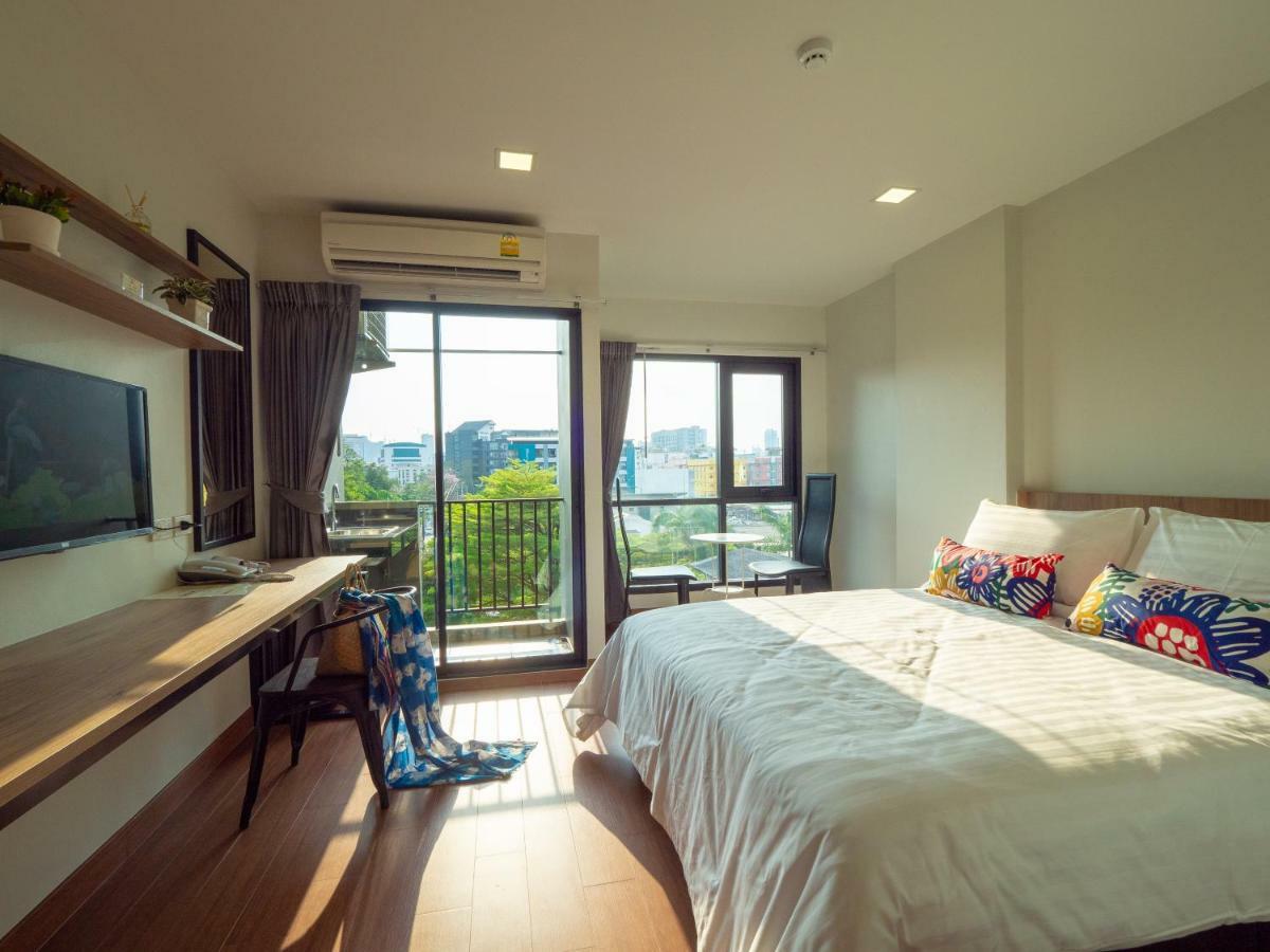 Casa Luxe Hotel And Resident Bangkok Exterior photo
