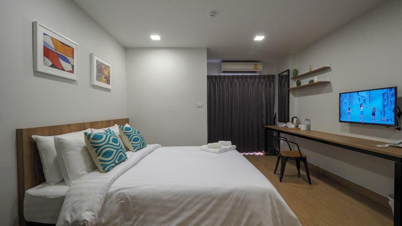 Casa Luxe Hotel And Resident Bangkok Exterior photo